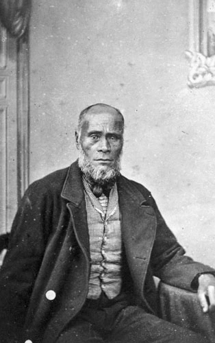 Īhaka Whaanga, photographed probably in the 1870s