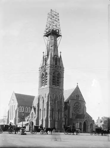 Earthquake-damaged spire