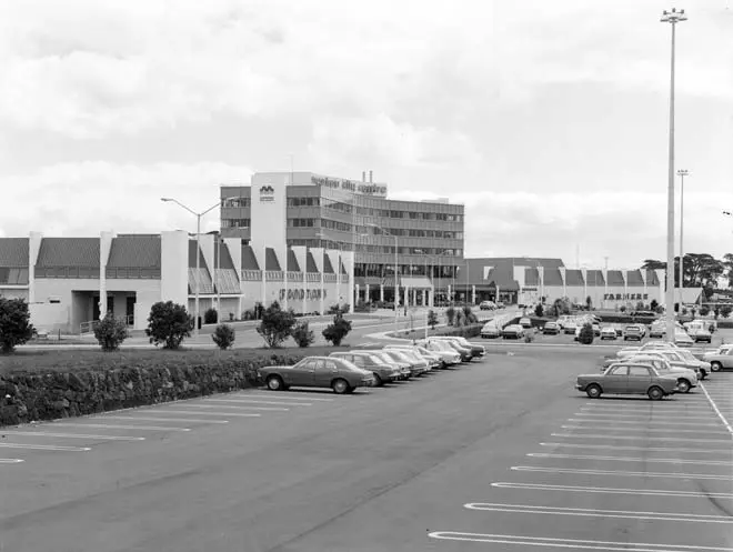 Manukau City mall