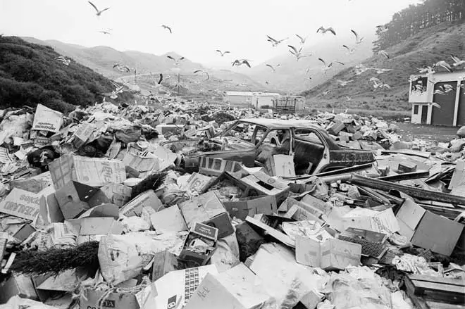 Porirua rubbish tip, 1987