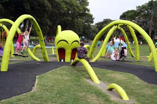 Octopus swings, Kōwhai Park