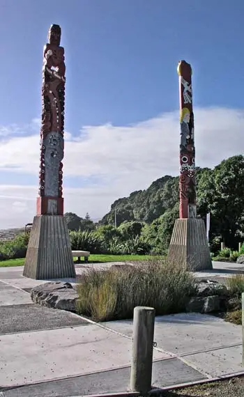 Pouwhenua