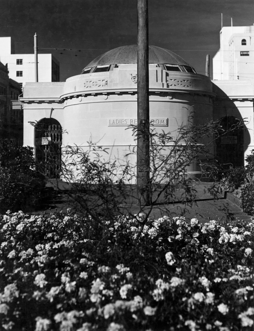 Taj Mahal, Kent & Cambridge Terrace